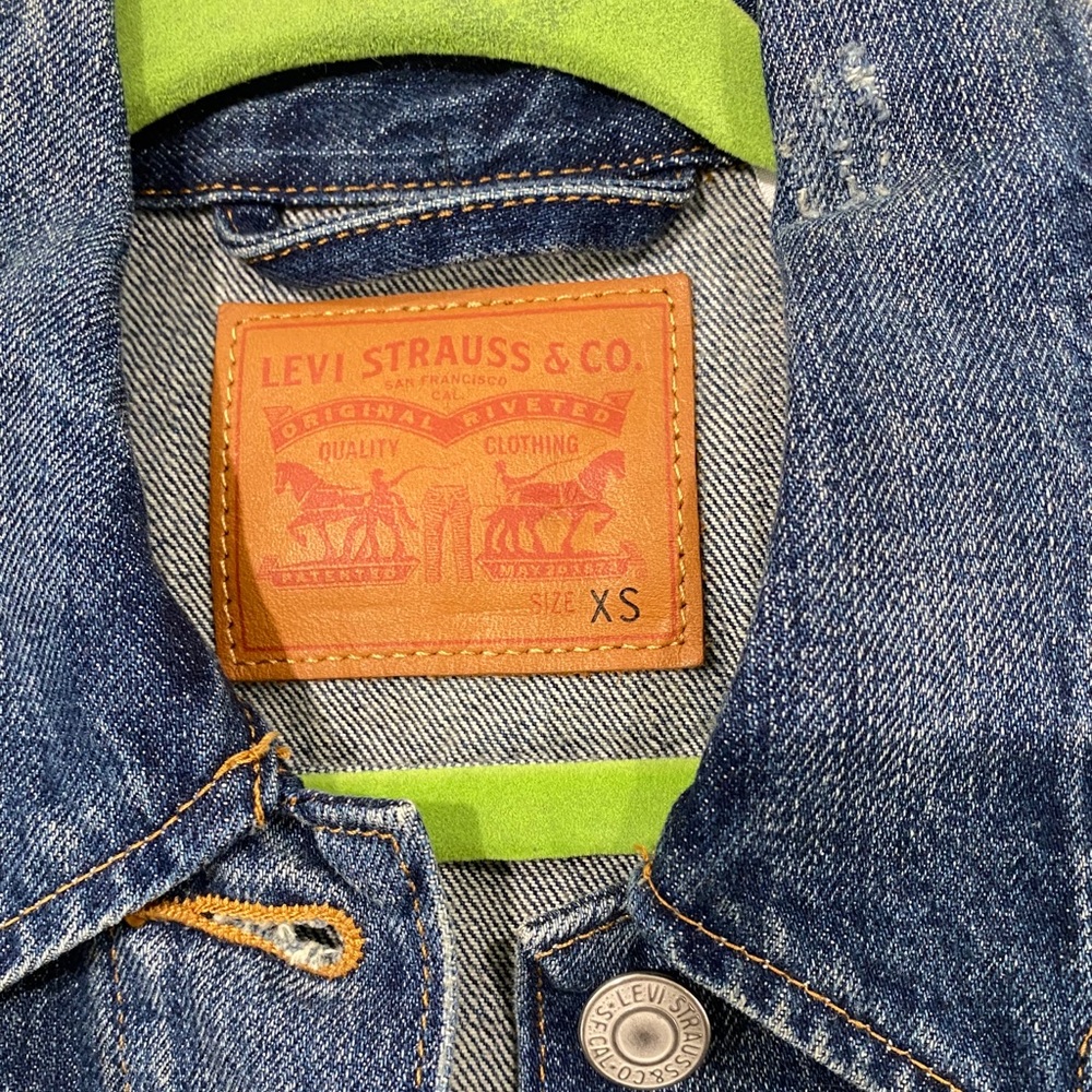 Levi’s Jacket - Picture 2 of 7